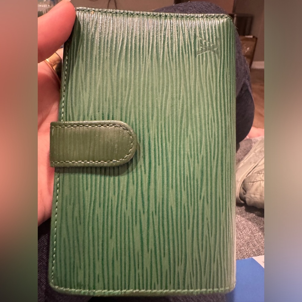 Green LV Epi Leather Kisslock wallet